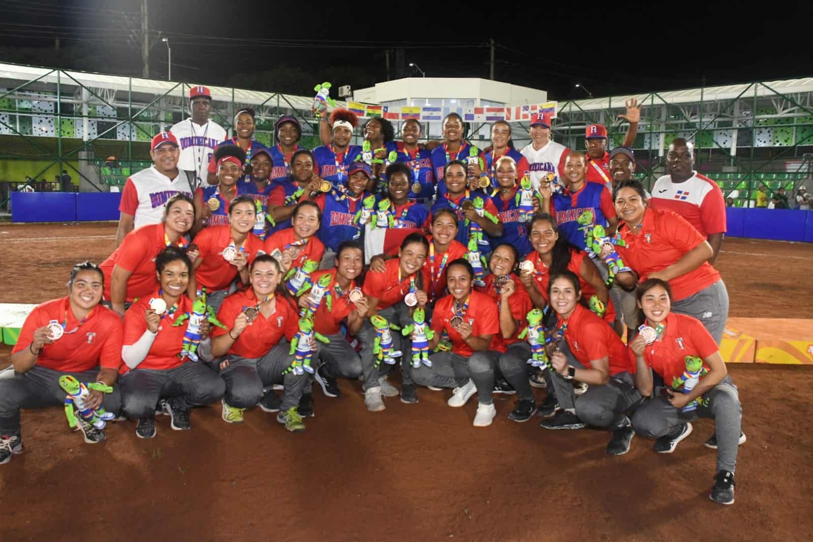 Las campeonas del softbol femenino en los Juegos Bolivarianos, 2022.