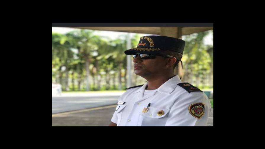 Fallece bombero que resultó con quemaduras mientras sofocaba incendio en Higüey Fallece bombero que resultó con quemaduras mientras sofocaba incendio en Higüey