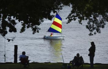 Aumentan las infecciones por COVID-19 en EEUU, pero no las muertes
