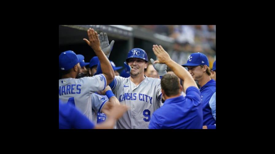 Reales ganan 3-1 a Tigres; Pasquatino y Dozier disparan jonrón