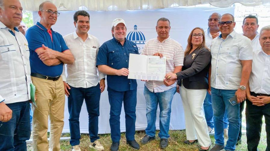 Gobierno aporta 20 millones para construcción del Club Matías Ramón Mella en Licey Al Medio