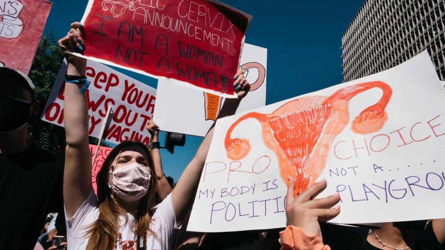 Aborto no se garantiza en EEUU ni siquiera en violaciones, según activistas