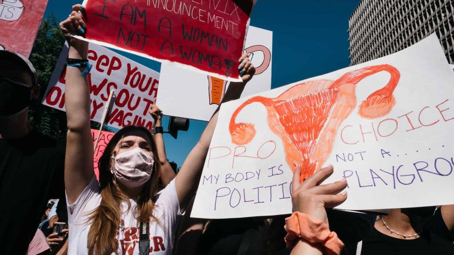 Nueva York avanza en la consagración del derecho al aborto en su constitución