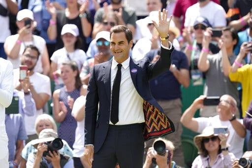 Roger Federer en acto en Wimbledon: Espero volver una vez más