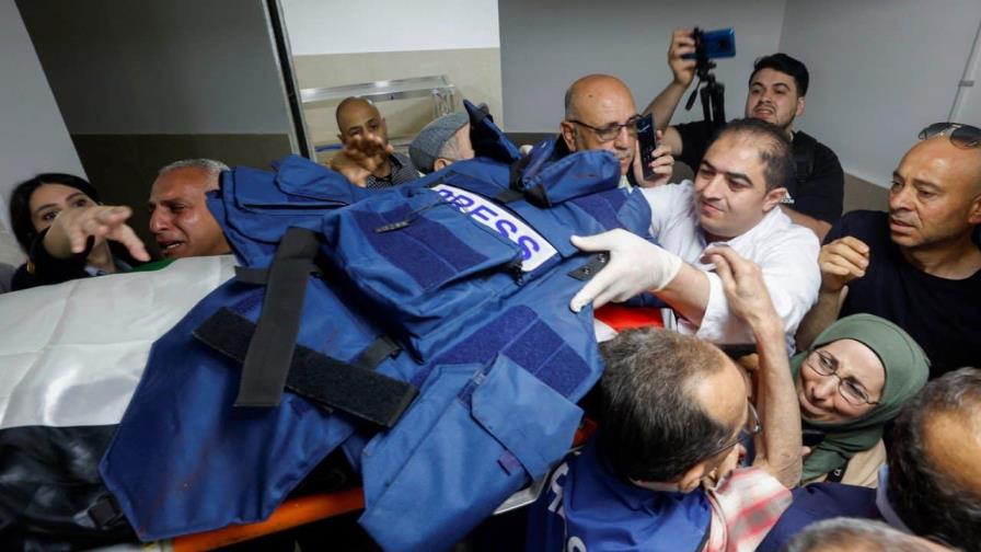 Israel dice que examinará la bala que mató a la periodista de Al Jazeera y no EEUU