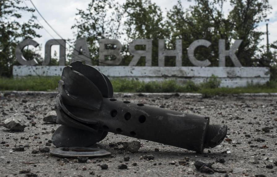 Una dividida ciudad ucraniana se prepara para otra batalla
