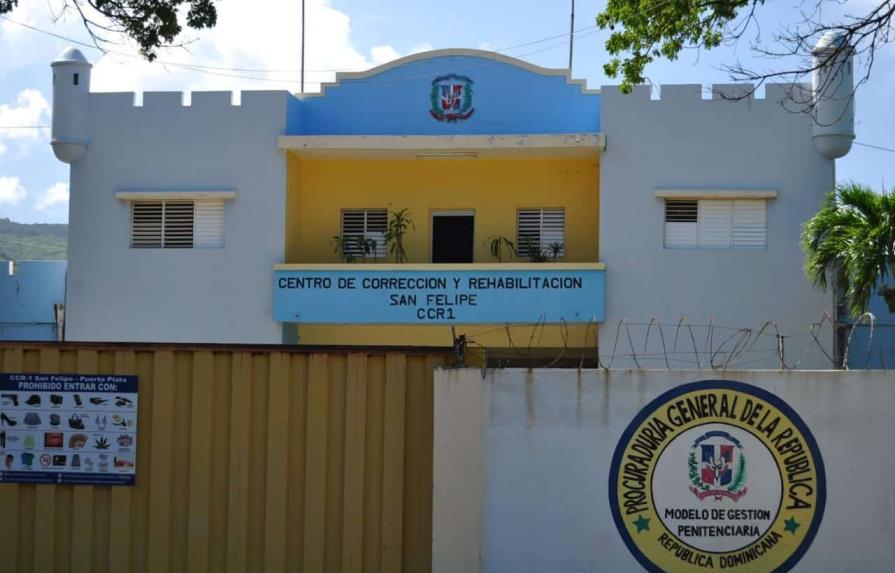Cuatro presos heridos de perdigones en confuso incidente en cárcel San Felipe de Puerto Plata