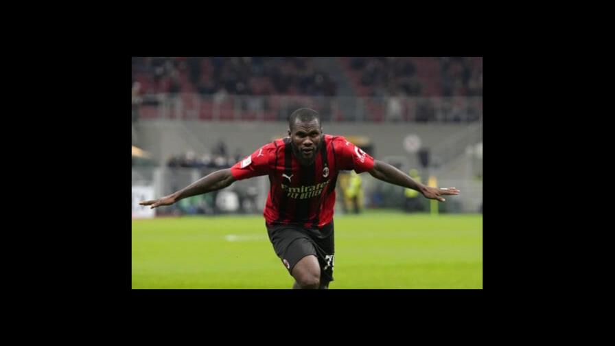 El FC Barcelona refuerza su mediocampo con Kessie