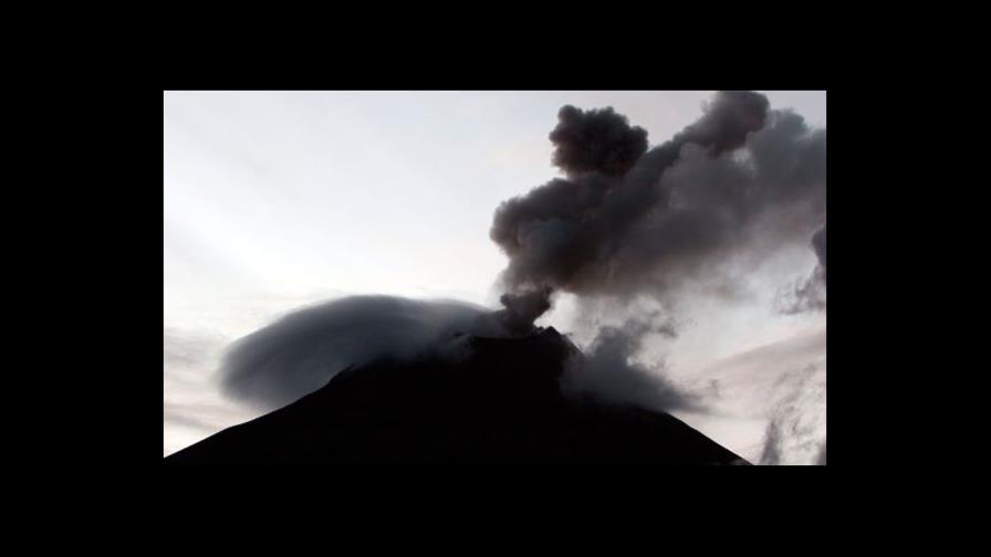 Guatemala se mantiene en alerta por aumento de actividad de volcán de Fuego