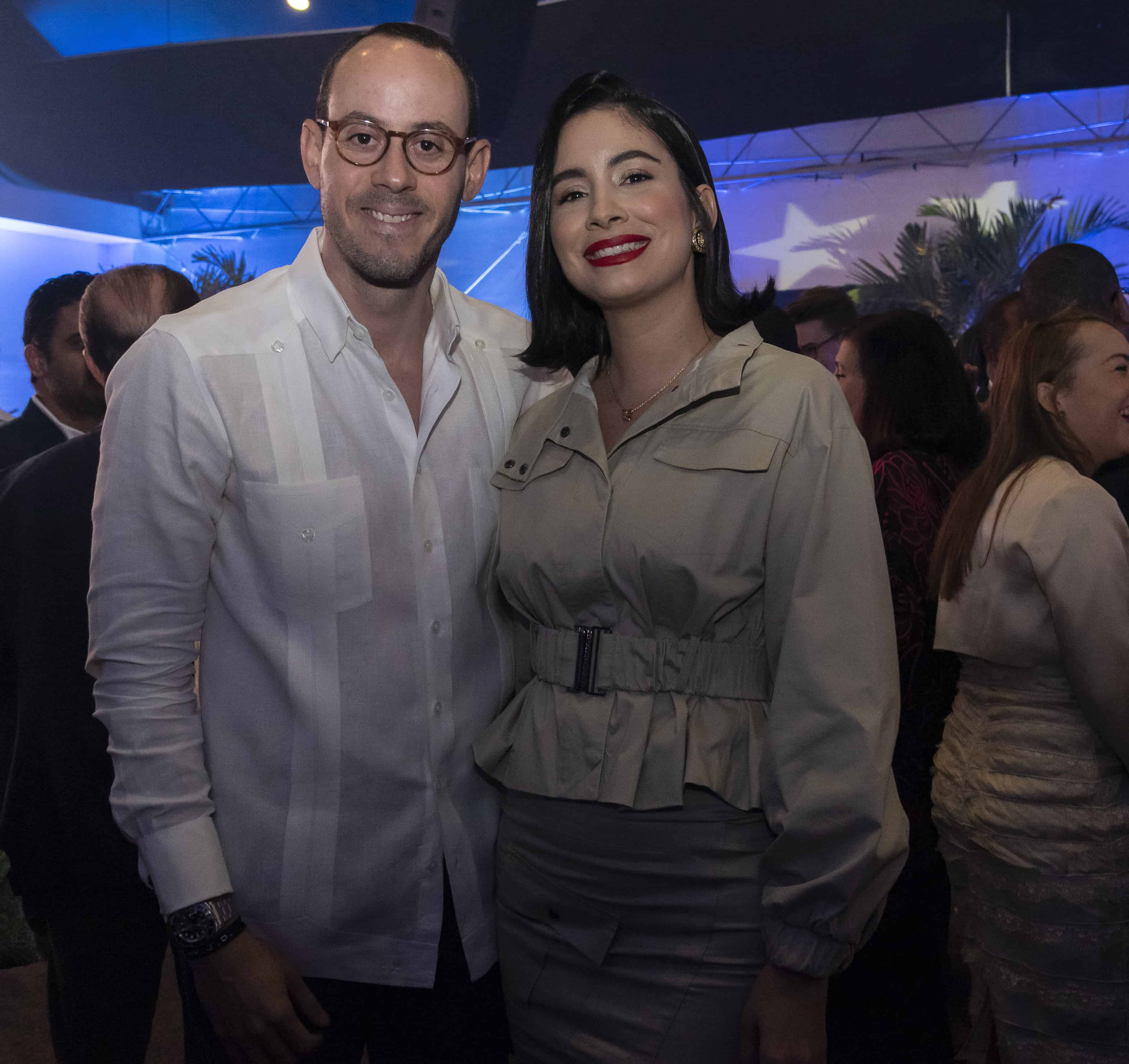 José Julio Gámez y Helen Blandino.