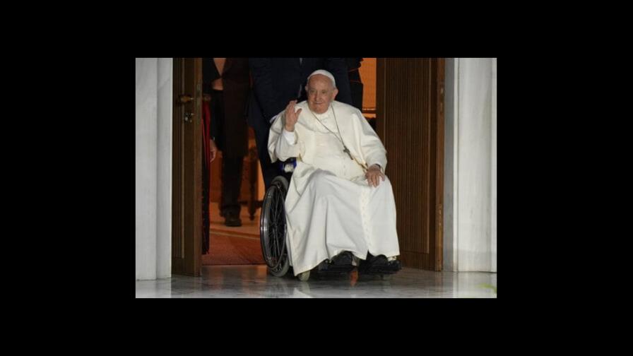 El papa Francisco desestima rumores de que planea renunciar