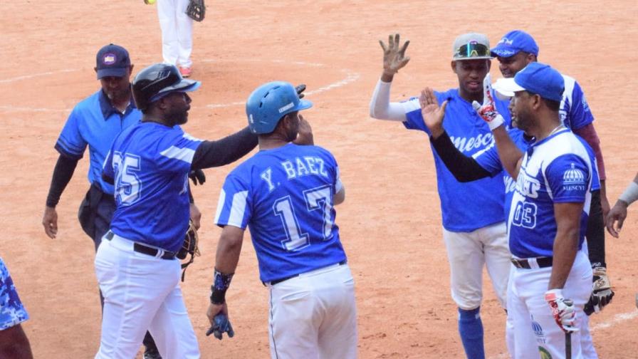 MESCYT, CAASD y ARS-Reservas ganan en softbol gubernamental