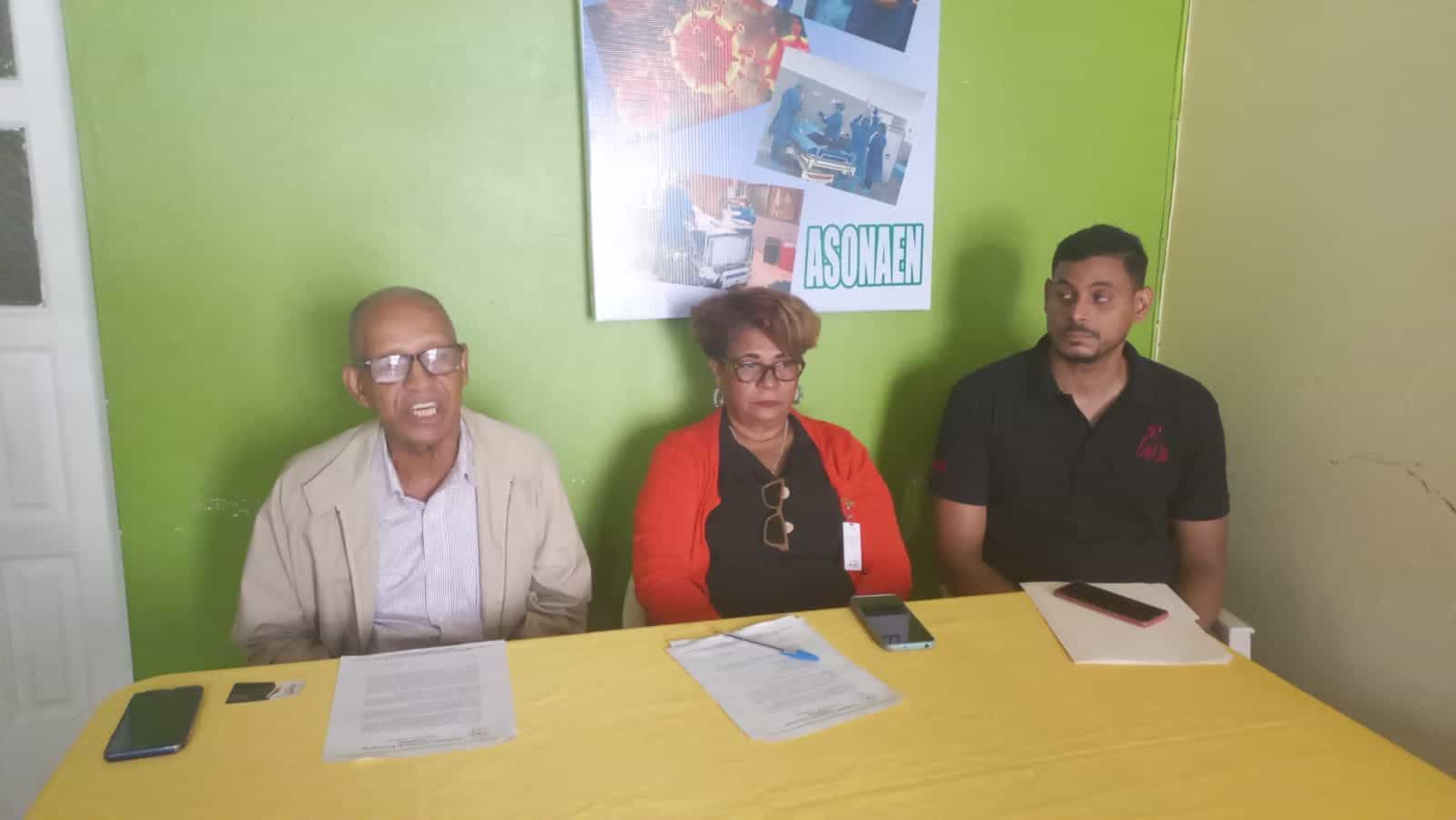 Directiva de Asonaen en rueda de prensa.