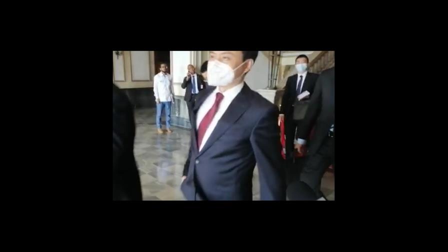 Presidente Abinader se reúne con delegación china Presidente Abinader se reúne con delegación china