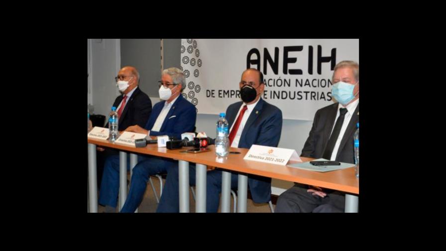 Industriales de Herrera anuncian simposio sobre la innovación y la tecnología Industriales de Herrera anuncian simposio sobre la innovación y la tecnología