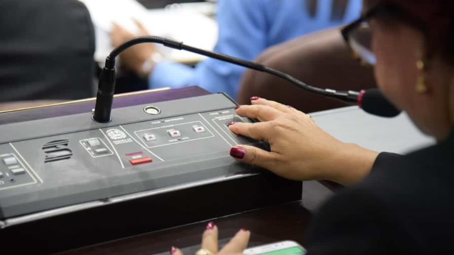 Diputados aprueban en segunda lectura proyecto que declara el tabaco y el cigarro patrimonio cultural