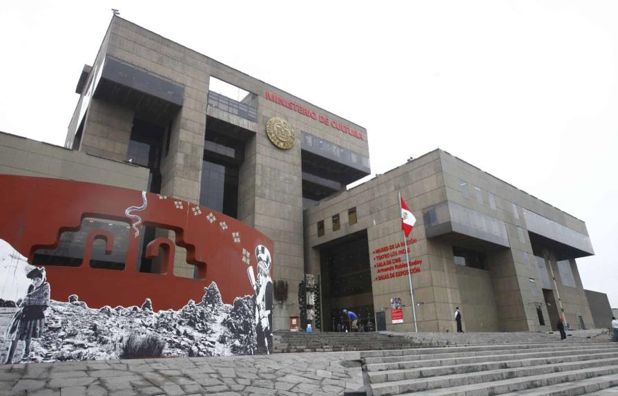 Perú declara Patrimonio Cultural a bienes hallados en obras de aeropuerto