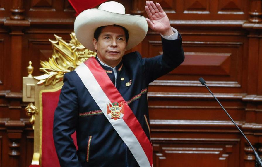 Perú nombra a sexto ministro del Interior en menos de un año