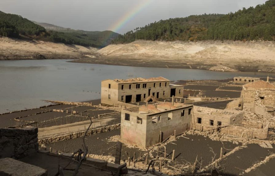 Portugal admite más restricciones a uso del agua en agricultura por la sequía