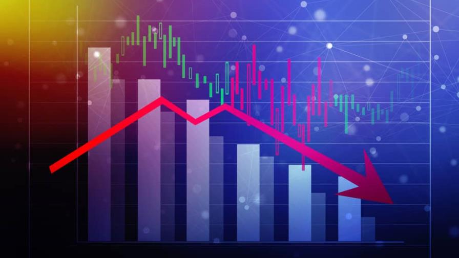 El miedo a la recesión derrumba el petróleo, las bolsas y el euro