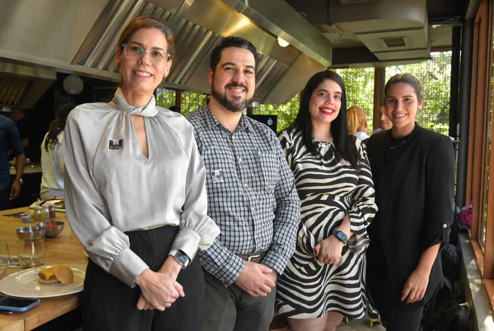 Mirta Ramírez, Carlo Vargas, Linette Maldonado y Patricia Clavijo. 