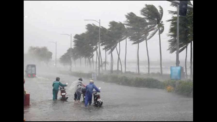 Huracán Bonnie mantiene categoría 2 y provocará lluvias intensas en México