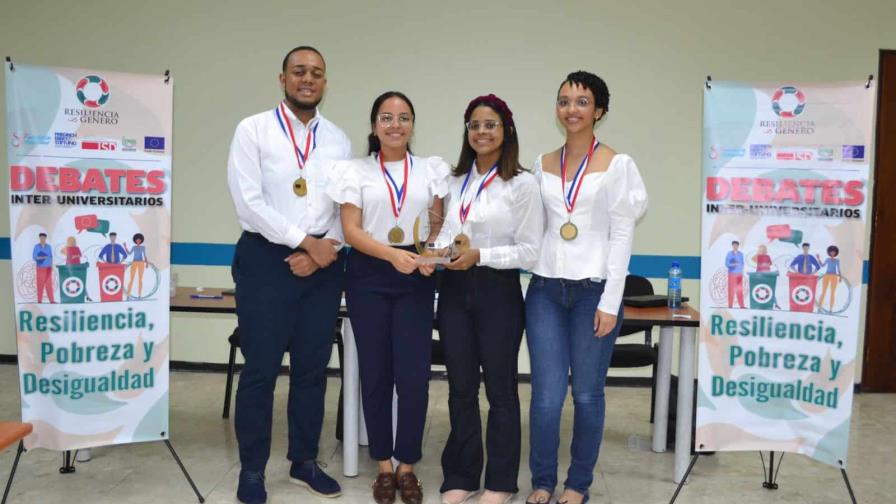 Realizan campeonato universitario de debates Realizan campeonato universitario de debates