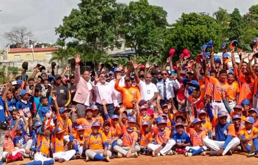 Arranca torneo béisbol infantil dedicado a Raúl Álvarez