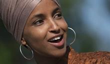 Trump arremete contra la congresista Ilhan Omar, quien criticó la figura de Charlie Kirk
