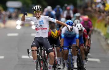 Pogacar se apodera del maillot tras ganar sexta etapa del Tour