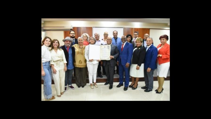 Cámara de Diputados hace reconocimiento póstumo a Víctor Víctor Cámara de Diputados hace reconocimiento póstumo a Víctor Víctor