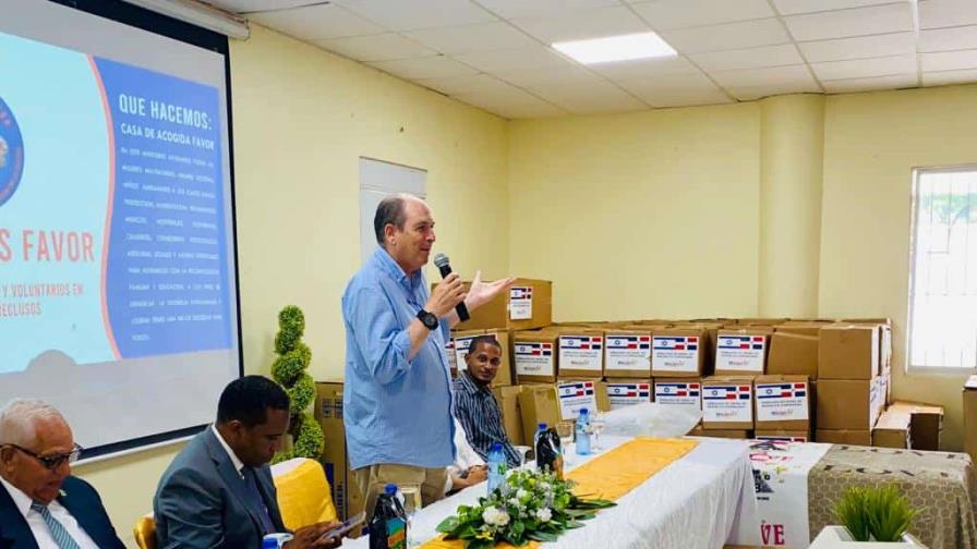 Damnificados de incendios reciben asistencia de la Embajada de Israel