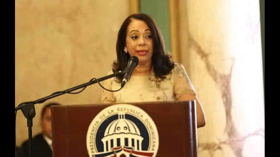 La respuesta del Ministerio de Cultura a la denuncia de escritores sobre falta de pago tras participar en la Feria del Libro