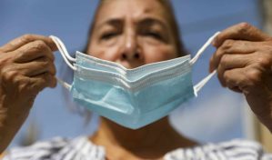 Guatemala vuelve a hacer obligatorio el uso de mascarilla por la COVID-19