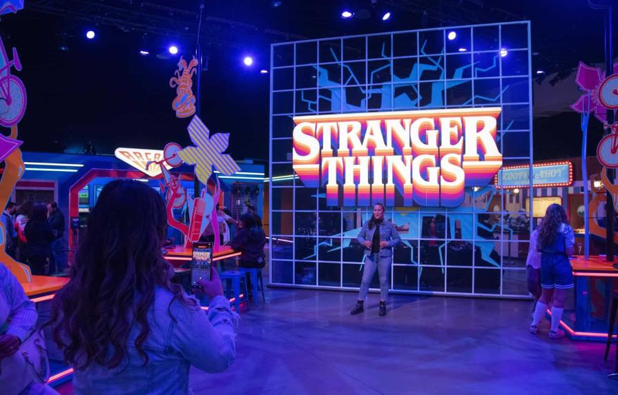 Stranger Things tendrá una serie derivada y una obra de teatro