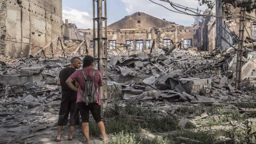 Tropas rusas intentan consolidarse en el este y Ucrania ataca su logística