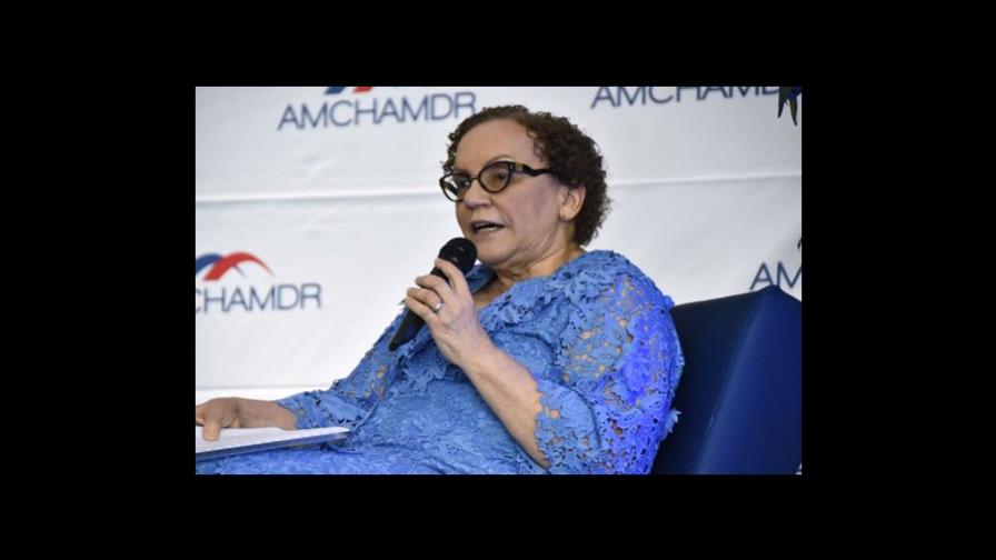 Miriam Germán ve con “cuidado” una posible modificación a la Constitución de la República