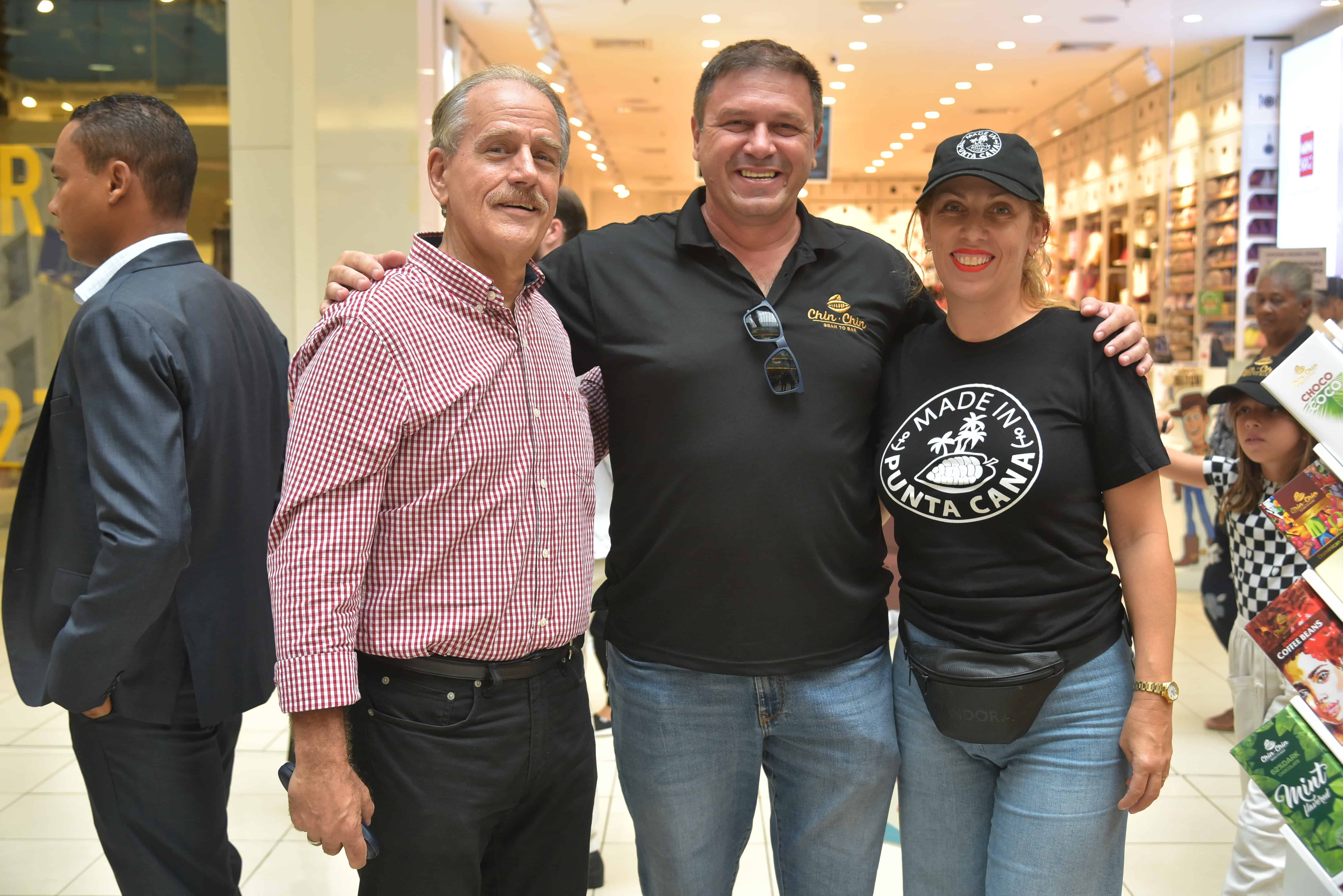 Antonio Gutiérrez, IlianPenov y Rosi Penova.