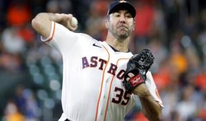 Astros derrotan 5-2 a Reales con Verlander efectivo