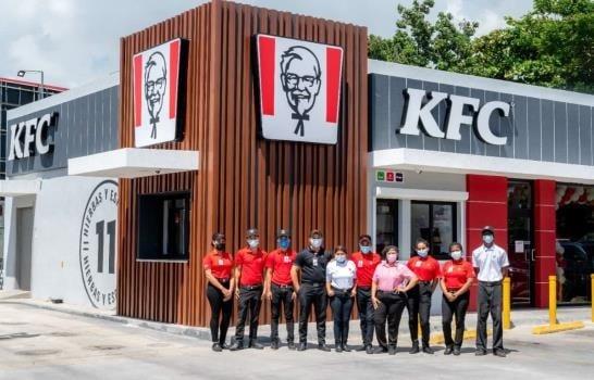 KFC celebra 25 años brindando el mejor pollo del mundo a los dominicanos