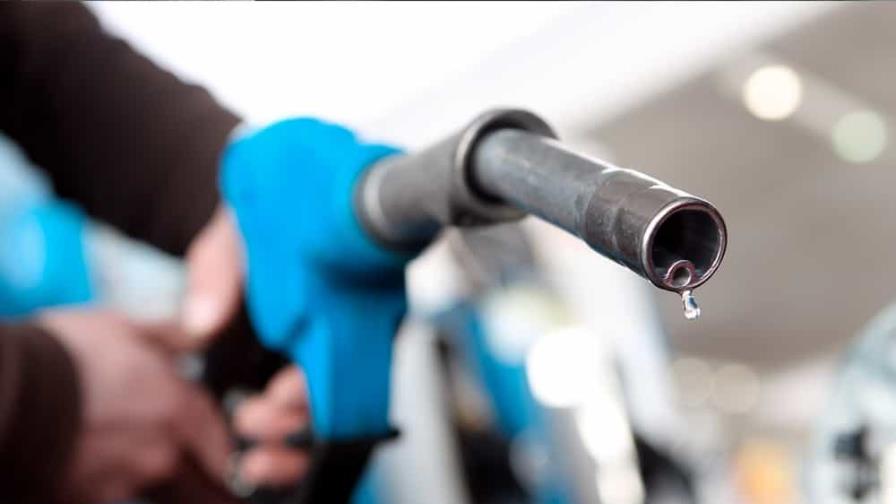 Gobierno destina RD$1,080 millones para asumir nuevamente las alzas de los combustibles
