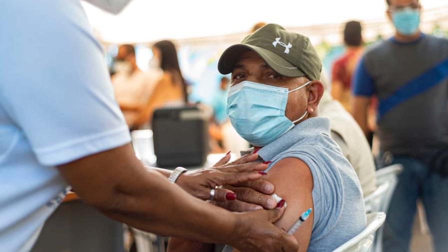 Completar el esquema de vacunas ayuda a Covid ligero con las subvariantes BA.4 y BA.5
