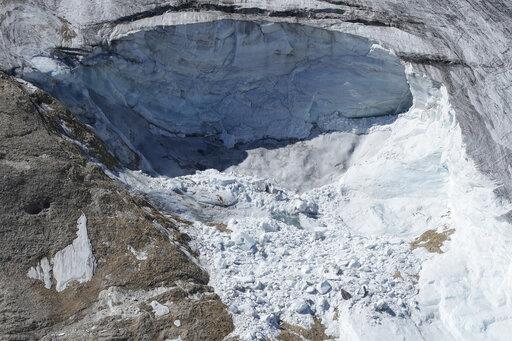 Italia identifica a 11 excursionistas muertos en avalancha