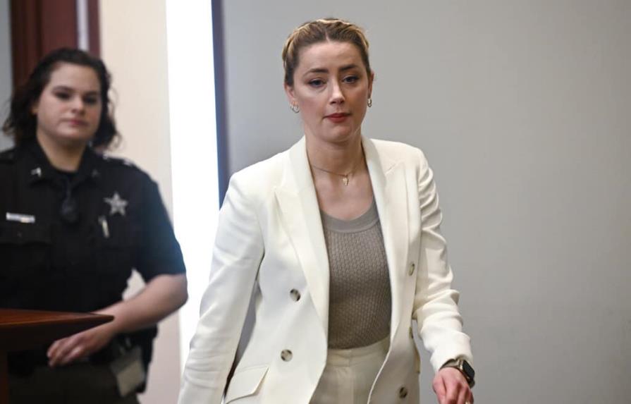 Amber Heard pide anular el juicio contra Johnny Depp por error con el jurado