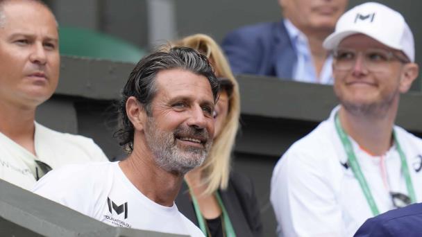 A los técnicos de tenis no se les permite dar instrucciones a sus dirigidos