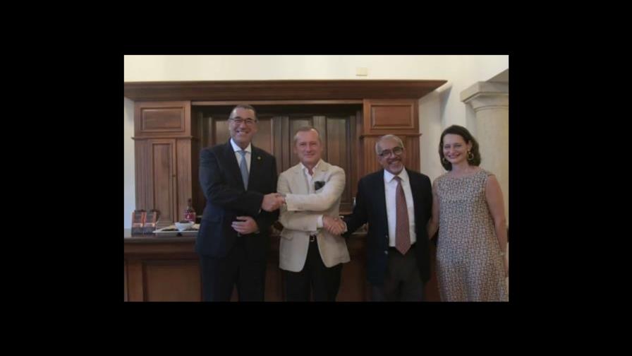 Embajador de Francia ofrece recepción por Festival del Chocolate Dominicano
