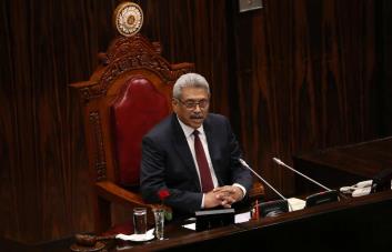 El presidente y el primer ministro de Sri Lanka anuncian su dimisión