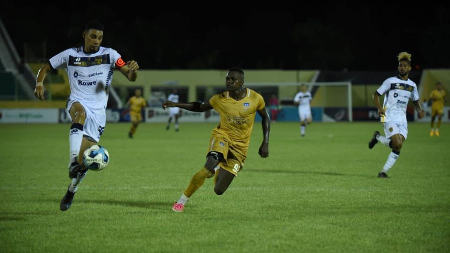 Pantoja gana sobre la hora el derbi de la capital