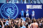 Fanáticos de Manchester City dan bienvenida a Haaland