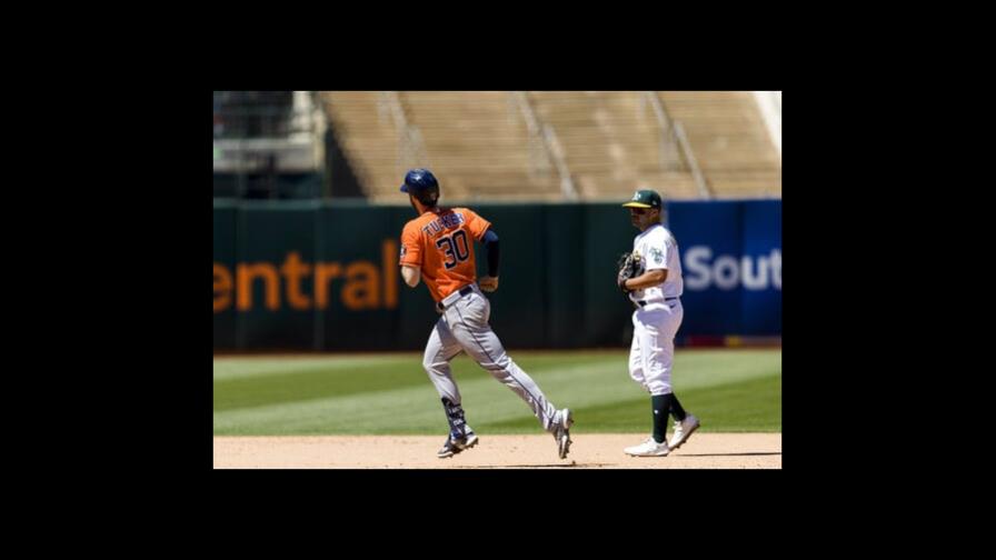 Gran debut de Lee por Astros en victoria sobre Atléticos